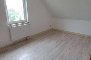 Wohnung mieten in Kirchenlamitzerstraße 41, 95126 Schwarzenbach a d Saale, Erstbezug nach Sanierung: Preiswerte 3-Raum-DG-Wohnung in Schwarzenbach an der Saale