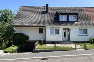 Haus kaufen in 53560 Vettelschoß, Einfamiliendoppelhaus - rd. 160 qm Wohnfläche- 880 qm Grundstück - mit Ausbaupotential