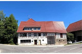 Anlageobjekt in 72108 Rottenburg, Sanierungsbedürftiges Mehrparteienhaus mit großzügigem Entwicklungspotential zu verkaufen