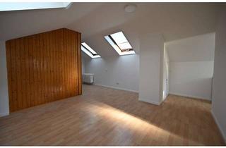 Wohnung mieten in Zeppelinweg 18, 70771 Leinfelden-Echterdingen, Gemütliche und helle 1,5 Zimmer Wohnung im Dachgeschoss (neu renoviert)