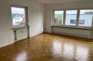 Wohnung mieten in Nordring 12, 97228 Rottendorf, Helle 3-Zimmer-Altbauwohnung mit Südbalkon in kleiner Wohnanlage