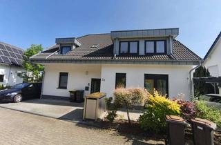 Wohnung kaufen in 51789 Lindlar, Traumhafte Dachgeschosswohnung mit Balkon in ruhiger Lage