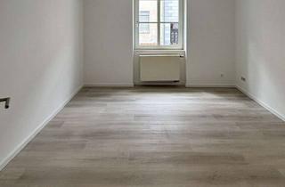 Wohnung mieten in Zollerstraße 25, 66954 Pirmasens, Renovierte 2 ZKB Erdgeschosswohnung zu vermieten