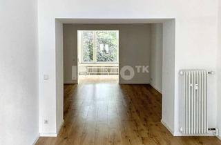 Wohnung mieten in Kurfürstenstraße 11, 42655 Solingen-Mitte, Exklusive Altbauwohnung mit Terrasse (ca. 25 m²) und historischen Flair in Solingen-Mitte