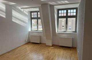 Wohnung mieten in Kleine Marktstraße, 06108 Altstadt, Helle Altbauwohnung im Stadtzentrum Halle