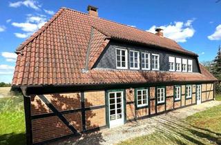 Haus kaufen in 19309 Lenzen, Historisches Fachwerkhaus in erster Reihe direkt am Deich
