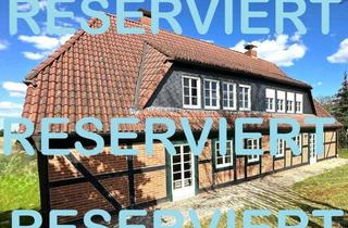 Haus kaufen in 19309 Lenzen, Historisches Fachwerkhaus in erster Reihe direkt am Deich