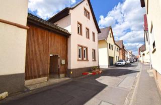 Einfamilienhaus kaufen in 63868 Großwallstadt, Charmantes Einfamilienhaus mit Hof, Scheune und Gartenidylle