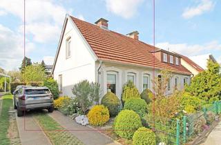 Doppelhaushälfte kaufen in 23795 Bad Segeberg, Vermietete Doppelhaushälfte - zentrumsnah mit schönem Garten