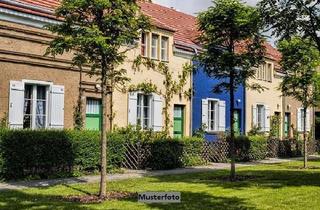 Anlageobjekt in Kleiststraße XX, 46414 Rhede, Großes Mehrfamilienhaus, 16 Garagen, 9 Stellplätze