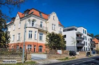Anlageobjekt in Schillerstraße XX, 01896 Pulsnitz, Mehrfamilienhaus (Villa) mit Loggien