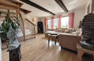 Wohnung kaufen in 68775 Ketsch, *Lichtdurchflutete 3-ZKB-Maisonette mit Dachterrasse, privatem Innenhof, Garage&Werkstatt*
