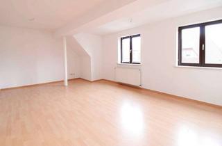 Wohnung kaufen in 17235 Neustrelitz, Sofort wohlfühlen: 2-Zi.-Dachgeschosswohnung in Citylage