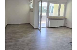Wohnung kaufen in Gustav-Schwab-Straße, 72762 Reutlingen, Helle 1,5 Zimmer Wohnung mit Balkon, EBK & Parkplatz - sofort verfügbar, neben FH- Reutlingen