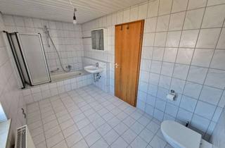 Wohnung mieten in Waldweg 10, 93107 Thalmassing, Schöne und gepflegte 3-Zimmer-Wohnung mit Balkon und EBK in Thalmassing
