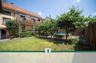 Haus kaufen in 78269 Volkertshausen, Großes, komplett freiwerdendes 2-Fam.-Haus mit schönem Garten u. Ausbaupotenzial in Volkertshausen