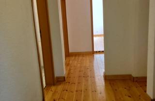 Wohnung mieten in Im Hagen, 14532 Kleinmachnow, Ruhige SouterrainWohnung mit hellem KieferDielenFußboden