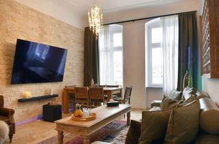 Wohnung kaufen in Ernststraße, 13509 Wittenau, Stilvoll kernsanierte Altbauwohnung mit Charme – 3 Zimmer, Balkon, Kamin, HWR