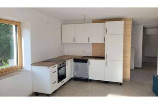 Wohnung mieten in 84435 Lengdorf, Sanierte 2,5-Zimmer-Wohnung mit Küche Im Erdgeschoss