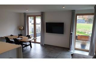 Wohnung mieten in Fuchsbergstraße 7A, 83104 Tuntenhausen, Exklusive, neuwertige 2-Zimmer-Terrassenwohnung mit geh. Innenausstattung mit Balkon und EBK