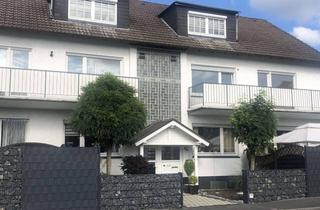 Wohnung mieten in Birker Straße 97a, 53797 Lohmar, Attraktive 2-Zimmer-EG-Wohnung mit Terrasse in Lohmar-Birk