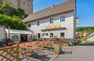 Gewerbeimmobilie kaufen in 93195 Wolfsegg, Schöne Gaststätte mit Fremdenzimmern unterhalb der Burg in Wolfsegg