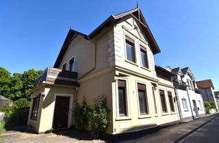 Haus kaufen in 25436 Uetersen, Familienhaus mit Charme am Rosarium zu verkaufen!