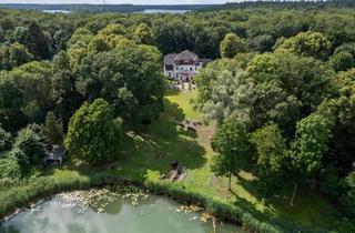 Haus kaufen in 16775 Stechlin, Investieren in Substanz und Geschichte: Jugendstil-Herrenhaus am Stechlinsee