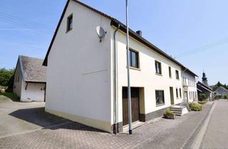 Einfamilienhaus kaufen in 55758 Sien, Viel Platz - viele Möglichkeiten! Teilsaniertes Einfamilienhaus in Sien