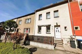 Einfamilienhaus kaufen in 08294 Lößnitz, Reihenmittelhaus in Lößnitz: Einfamilienhaus mit viel Platz für Familie oder Mehrgenerationenwohnen