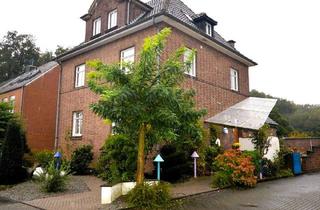 Anlageobjekt in 46537 Dinslaken, Ein Haus für mehrere Generationen - mit viel Charme und einem ganz besonderen Wohlfühl-Faktor!