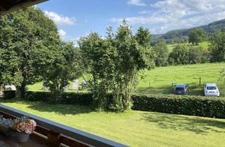 Wohnung mieten in Niklasreuther Straße 28, 83075 Bad Feilnbach, Modernisierte 4-Zimmer-Wohnung mit Balkon und EBK in Bad Feilnbach Au WG geeignet