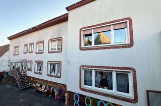 Einfamilienhaus kaufen in 76770 Hatzenbühl, ~~ GERÄUMIGES EINFAMILIENHAUS MIT HOF UND GROßEM GARTEN ~~
