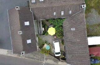 Haus kaufen in 53859 Niederkassel, Modernisierter Vierkanthof 253 m² Wohnfläche+Nutzfläche Gewerbe möglich großer Innenhof Niederkassel