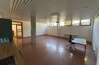 Büro zu mieten in Zeisstrasse 5-7, 71254 Ditzingen, Büro mit großer sanitärer Anlage (Duschen); Direkt an der A81