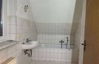 Wohnung kaufen in 07334 Kamsdorf, Unterwellenborn - Dachgeschosswohnung im Grünen