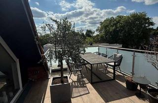 Wohnung kaufen in Westerholter Straße 19, 45894 Buer, Stilvolle 3,5-Zimmer-Dachgeschosswohnung mit luxuriöser Innenausstattung mit EBK in Gelsenkirchen