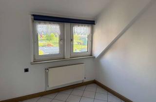 Wohnung mieten in Sollingtor 30, 37586 Dassel, 3-Zimmer-DG-Wohnung in Dassel/Sievershausen