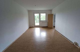 Wohnung mieten in Erich-Weinert-Straße 31, 04651 Bad Lausick, Ihre Renovierung – unser Dank: Wunschgutschein geschenkt!