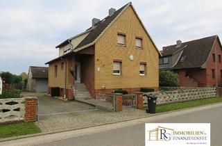 Haus kaufen in 38470 Parsau, EFH mit 2 WE, in verkehrsberuhigter Wohnlage & gr. Grundstück - Heizung u. Fenster neu, Harzer Dach