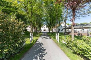 Haus kaufen in 33829 Borgholzhausen, Gepflegte Reitanlage mit Reithalle und Wohnhaus