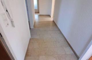 Wohnung mieten in Am Kirschgarten 56, 67434 Hambach, 4-Zimmer-Dachgeschosswohnung in Neustadt an der Weinstraße