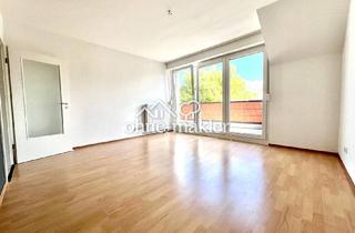 Wohnung kaufen in 59302 Oelde, 2 Zimmer mit Licht, Luft & Ruhe - renovierte 65 qm mit Loggia + 13 qm Spitzboden + Stellplatz