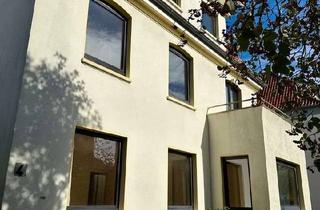 Wohnung mieten in Wiener Straße, 27568 Mitte, Erstbezug nach Renovierung: Stilvolle 4-Zimmer-Erdgeschosswohnung mit Garten & neuer Einbauküche