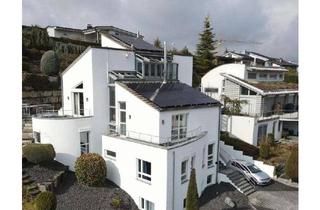 Villa kaufen in 74366 Kirchheim, Atemberaubende Unternehmer Villa in Aussichtslage