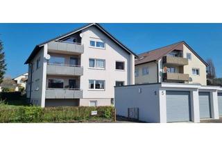 Anlageobjekt in Meisenweg, 75382 Althengstett, Gepflegtes 3-Familienhaus mit Garten, 3 Garagen und 3 Stellplätzen