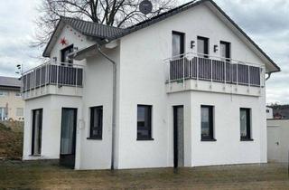 Einfamilienhaus kaufen in 95652 Waldsassen, Eleganz trifft Behaglichkeit - Ihr neues Familiendomizil in Waldsassen wartet aus Sie