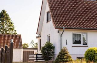 Doppelhaushälfte kaufen in 24321 Giekau, Giekau - Platz für Ideen: DHH mit großem Grundstück in idyllischer Feldrandlage