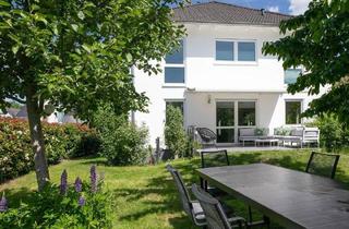 Einfamilienhaus kaufen in 63329 Egelsbach, Egelsbach - Modernes Einfamilienhaus mit erstklassigem Wohnkomfort in Premiumlage