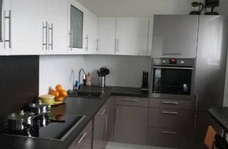 Wohnung kaufen in 95030 Hof, Hof - Eigentumswohnung mit Fernblick in Hof 4,5 Zimmer